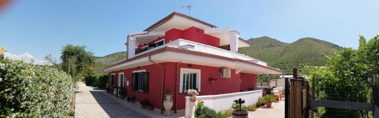 Valeri 'S Country House Bed and Breakfast Sperlonga Εξωτερικό φωτογραφία