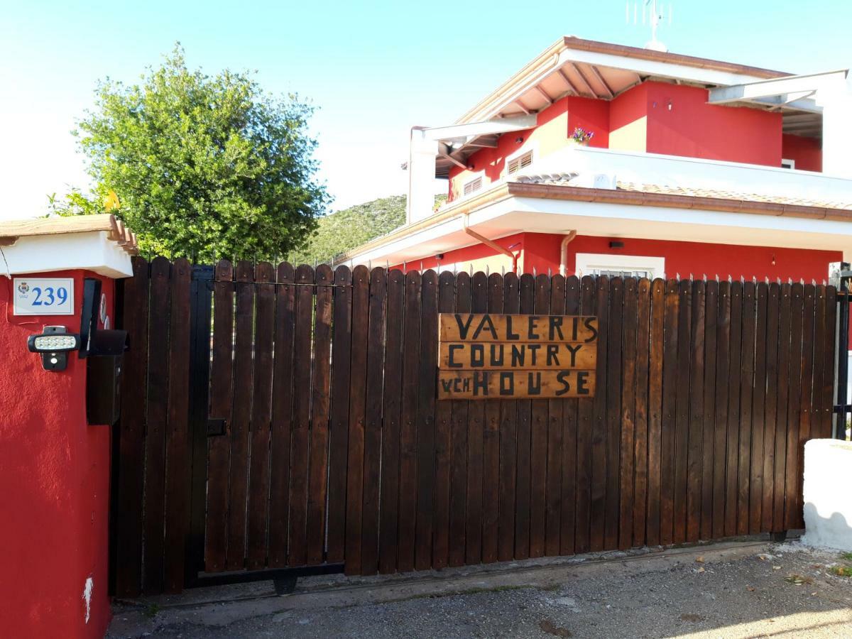 Valeri 'S Country House Bed and Breakfast Sperlonga Εξωτερικό φωτογραφία